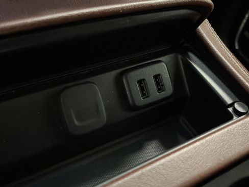 Used 2019 Chevrolet Suburban Premier AWD/4WD image 34