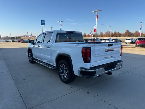 Used 2022 GMC Sierra 1500 SLT w/ SLT Premium Package image 7