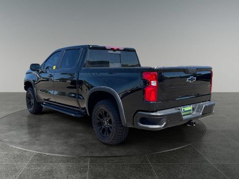 Used 2022 Chevrolet Silverado 1500 ZR2 w/ Technology Package AWD/4WD image 7