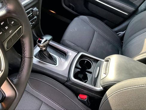 Used 2022 Dodge Charger SXT RWD image 17