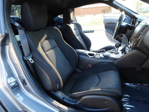 Used 2016 Nissan 370Z Coupe image 22