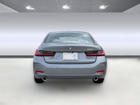 Used 2026 BMW 330i Sedan w/ Premium Package RWD image 9
