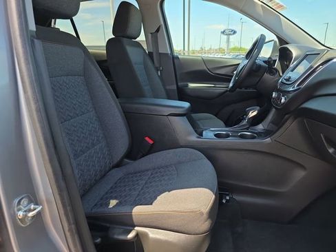 Used 2023 Chevrolet Equinox LT FWD image 15