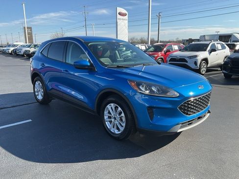 Used 2021 Ford Escape SE image 20