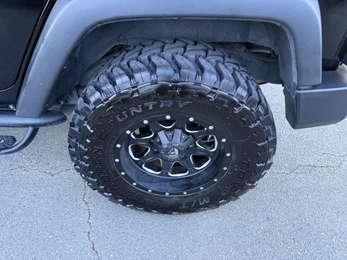 Used 2015 Jeep Wrangler Unlimited Sport w/ Connectivity Group AWD/4WD image 7