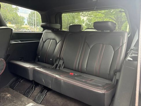 Used 2023 Ford Expedition Limited AWD/4WD image 20