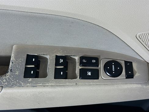 Used 2019 Hyundai Elantra Value Edition image 24