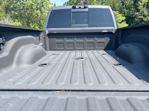 Used 2025 RAM 3500 Laramie AWD/4WD image 36