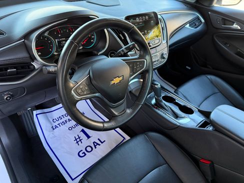 Used 2016 Chevrolet Malibu LT w/ Leather Package image 9