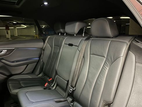 Used 2019 Audi Q8 Premium w/ Convenience Package image 18