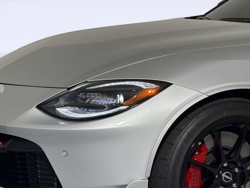 Used 2024 Nissan Z NISMO w/ Floor Mat Package RWD image 11