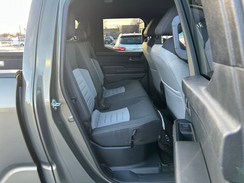 Certified 2025 Toyota Tacoma TRD Sport image 25