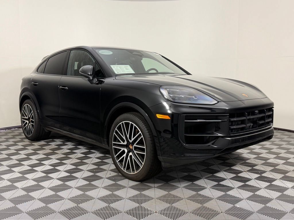 Certified 2026 Porsche Cayenne Coupe AWD/4WD image 3