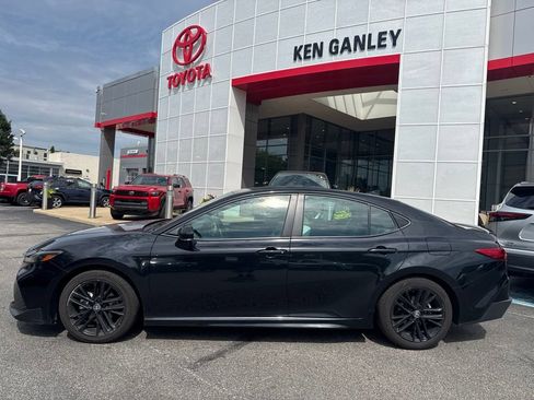 Certified 2025 Toyota Camry SE FWD image 2