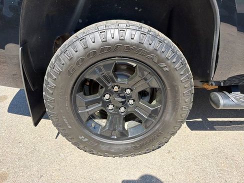 Used 2017 Chevrolet Tahoe LT AWD/4WD image 33