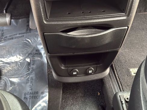 Used 2014 Dodge Grand Caravan R/T w/ Driver Convenience Group FWD image 33