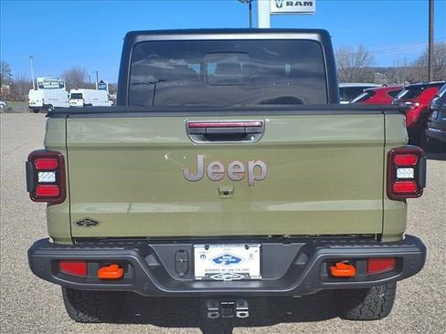 New 2026 Jeep Gladiator Mojave w/ Safety Group image 4