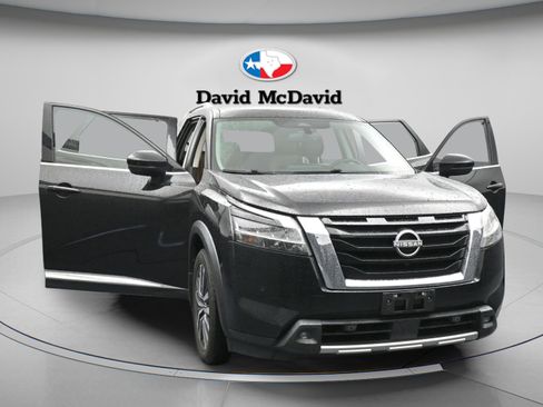 Used 2022 Nissan Pathfinder Platinum w/ Cargo Package FWD image 46