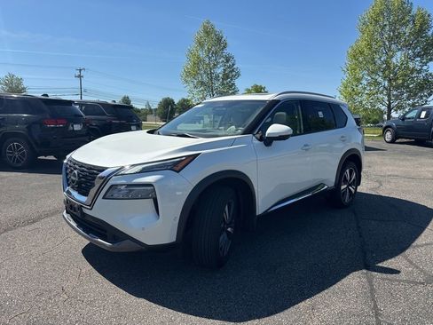 Certified 2023 Nissan Rogue SL w/ SL Premium Package AWD/4WD image 7