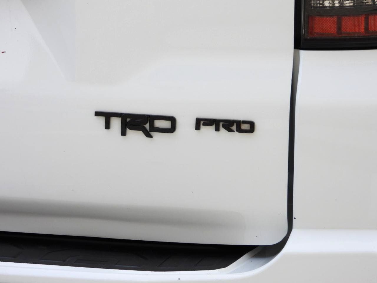 Used 2018 Toyota 4Runner TRD Pro AWD/4WD image 17