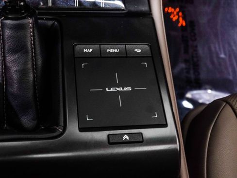 Used 2023 Lexus GX 460 Premium w/ Accessory Package AWD/4WD image 23