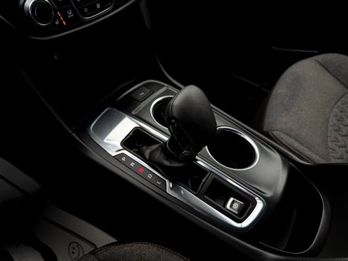 Used 2023 Chevrolet Equinox LT image 20