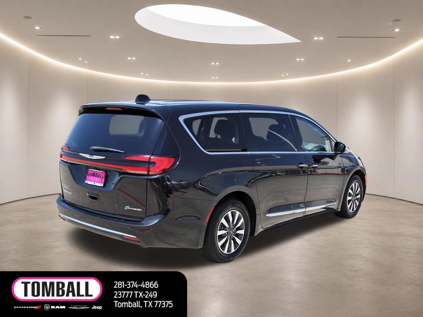 Used 2023 Chrysler Pacifica Limited FWD image 7