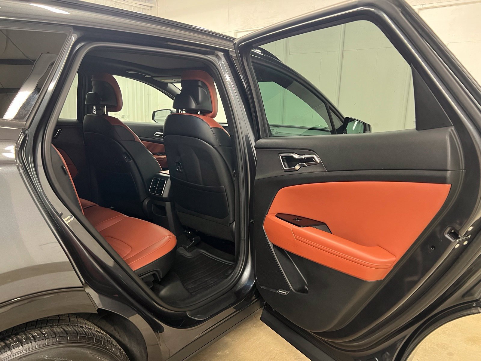 Used 2024 Kia Sportage SX FWD image 19
