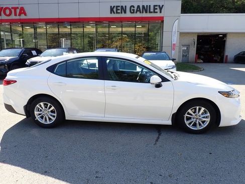 Certified 2025 Toyota Camry LE image 2