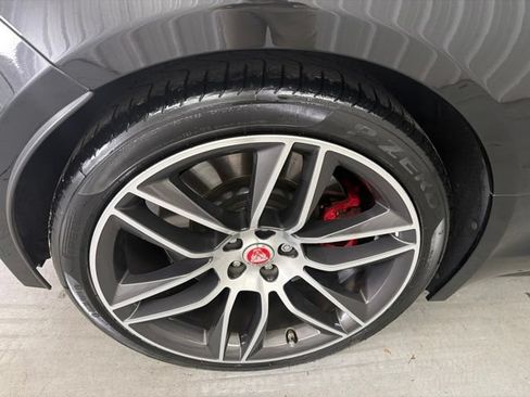 Used 2022 Jaguar F-TYPE Coupe RWD image 15