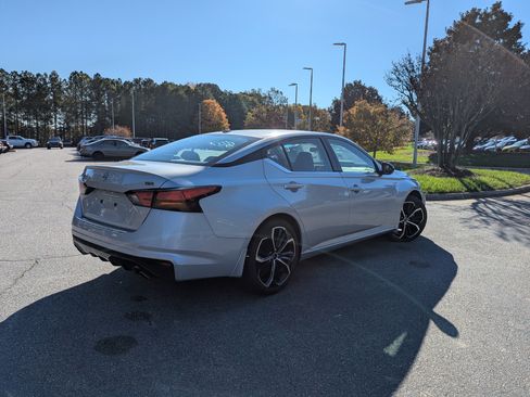 Used 2023 Nissan Altima 2.5 SR image 5