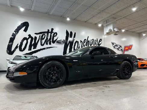 Used 2002 Chevrolet Corvette Z06 w/ Memory Pkg RWD image 17