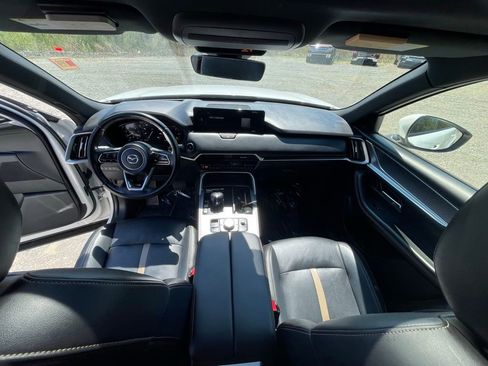 Used 2024 MAZDA CX-90 3.3 Turbo w/ Premium Plus Pkg image 3