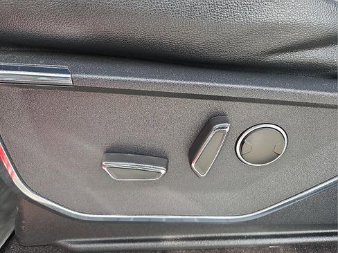 Certified 2022 Ford F150 Lariat w/ Equipment Group 502A High image 15