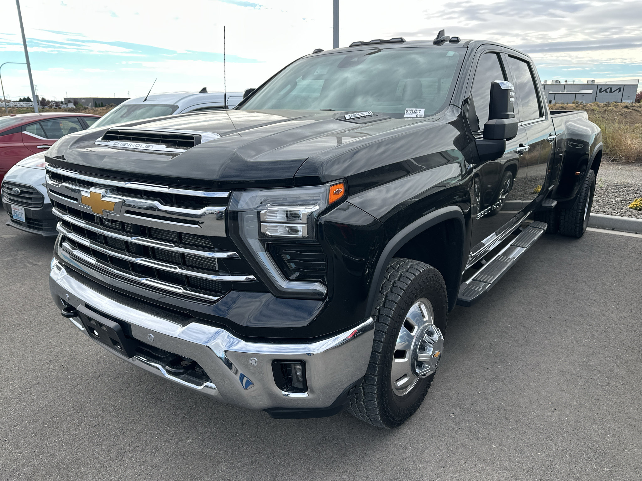 Used 2024 Chevrolet Silverado 3500 LTZ w/ LTZ Plus Package AWD/4WD image 1