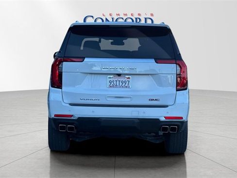 Used 2025 GMC Yukon Denali image 5
