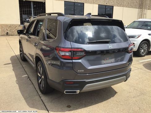 Used 2023 Honda Pilot Elite image 4