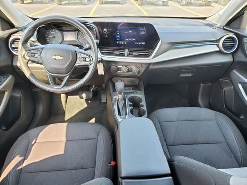 Certified 2024 Chevrolet Trax LS FWD image 13
