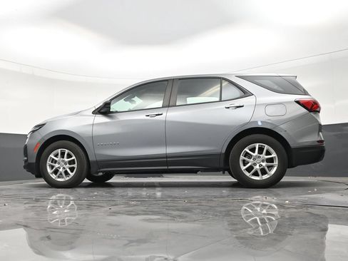 Used 2024 Chevrolet Equinox LS FWD image 21
