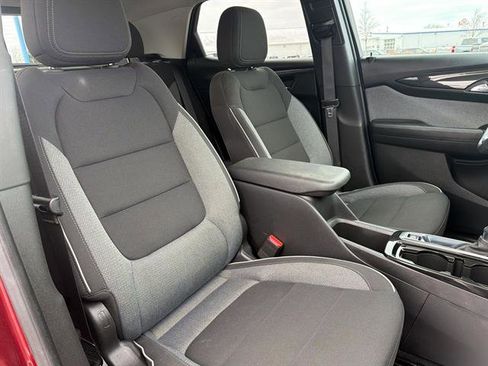 Used 2024 Chevrolet TrailBlazer LT w/ LT Cold Weather Package image 46