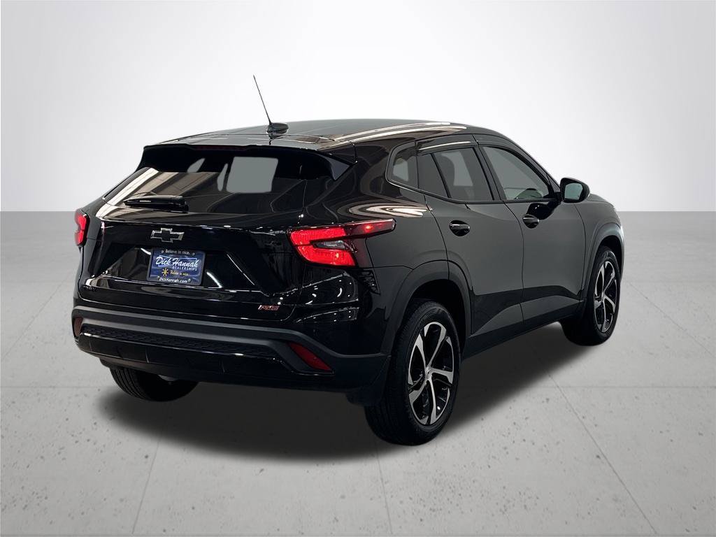 Certified 2025 Chevrolet Trax RS w/ Driver Confidence Package FWD image 10