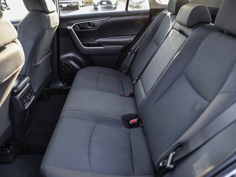 Certified 2022 Toyota RAV4 LE w/ Carpet Mat Package (TMS) AWD/4WD image 6