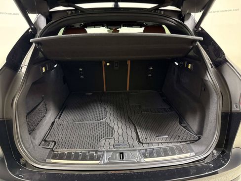 Certified 2026 Jaguar F-PACE R-Dynamic S AWD/4WD image 11