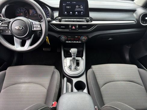 Used 2019 Kia Forte LXS FWD image 18