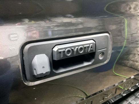Certified 2022 Toyota Tacoma SR5 image 28