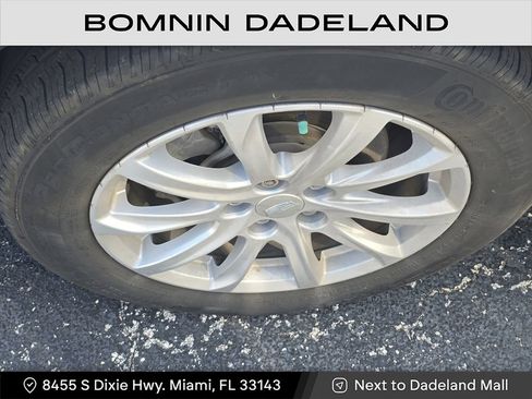 Used 2023 Cadillac XT4 Luxury image 9