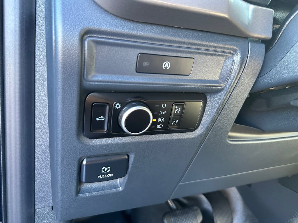 Used 2025 Ford F150 XL AWD/4WD image 24