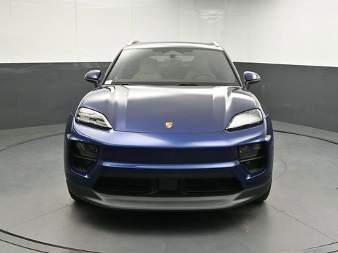 New 2025 Porsche Macan Electric image 29