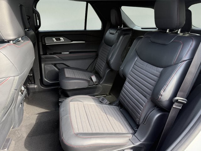 New 2027 Ford Explorer ST-Line w/ Premium Package AWD/4WD image 10