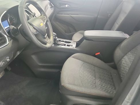 Used 2024 Chevrolet Equinox LT AWD/4WD image 18